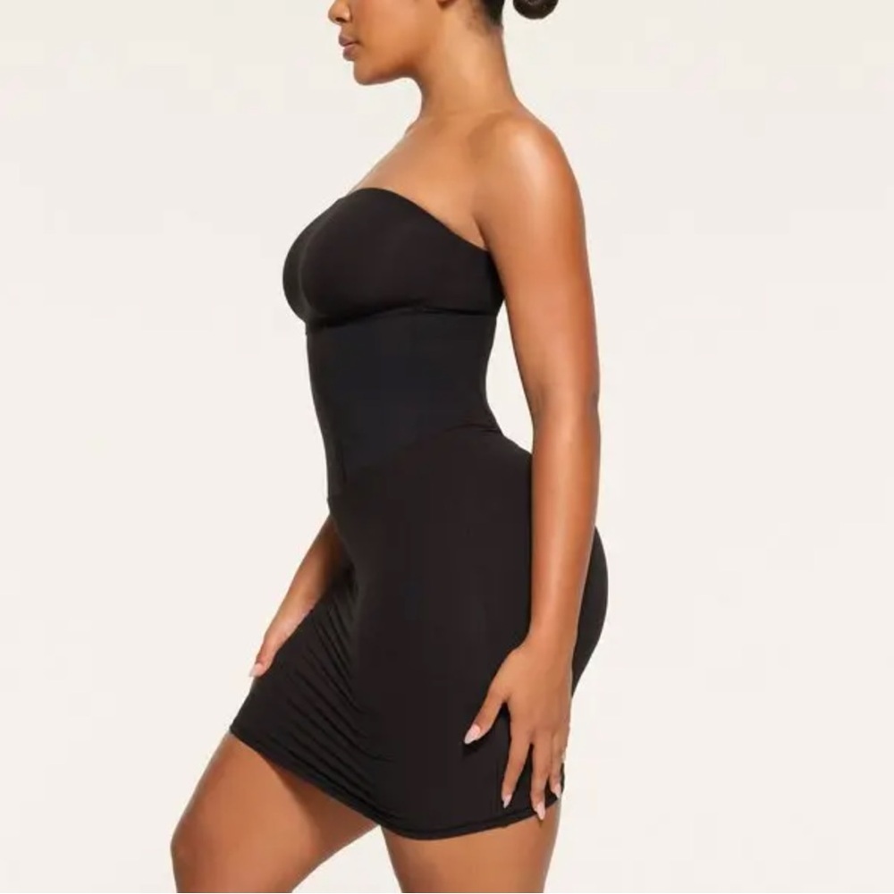 SKIMS Fits Everybody Corset Mini Tube Dress in Onyx